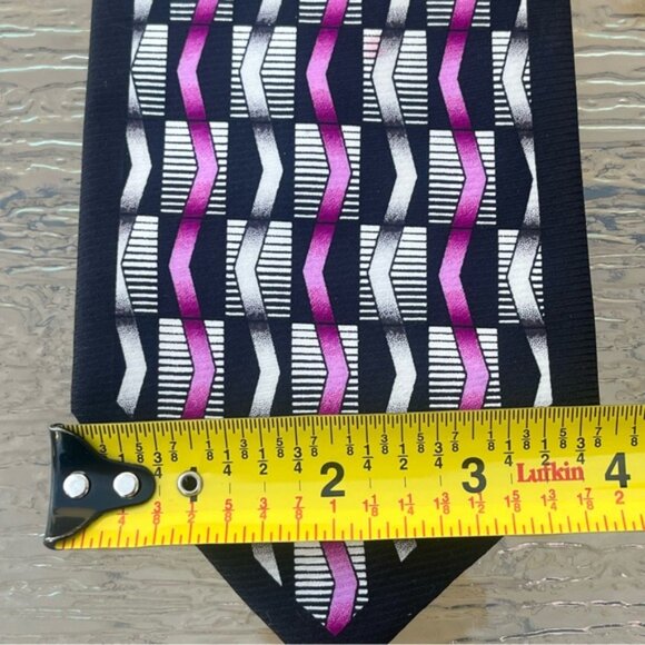 💕2/$30💕Impulse 100% Silk Pink, Silver And Black Geometric Pattern Tie - Picture 8 of 9